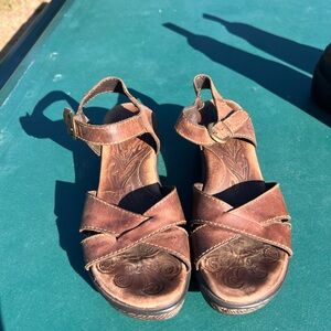 Born Brown Leather Sandals